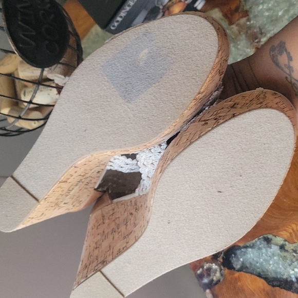 Shoes - Picture 2 of 3